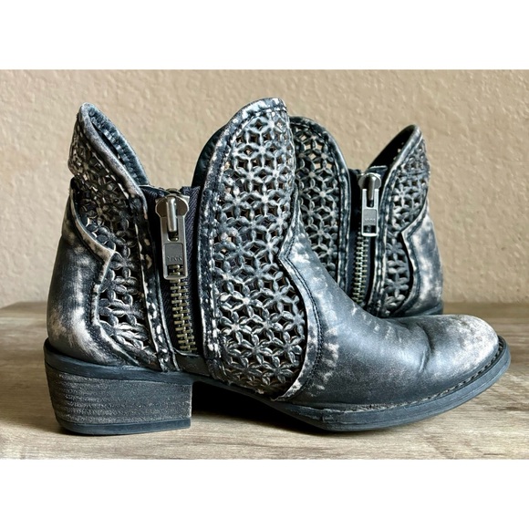 Corral Boots Circle G from Cut Out Short Black Womens Western Boots - Picture 11 of 12